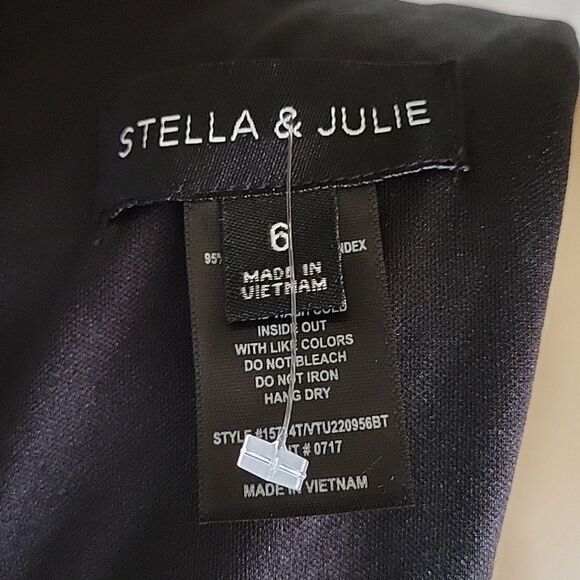 BRAND NEW STELLA &JULIE 3/4 SLEEVE LACE DESIGN V-NECK SHORT DRESS - Picture 9 of 12